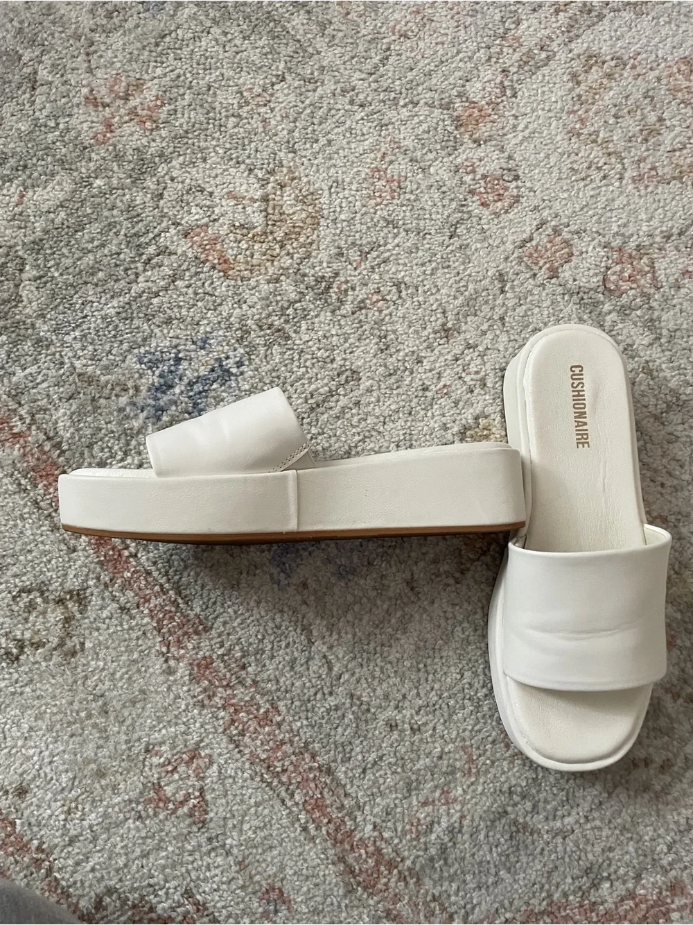Cushionaire ivory slides